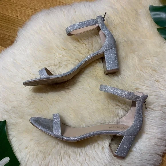 BHLDN Badgley Mischka JEWEL Silver Glitter Heels 10